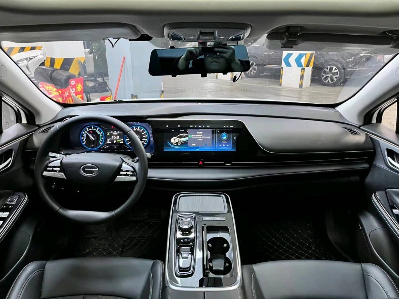 成都23年传祺埃安S5