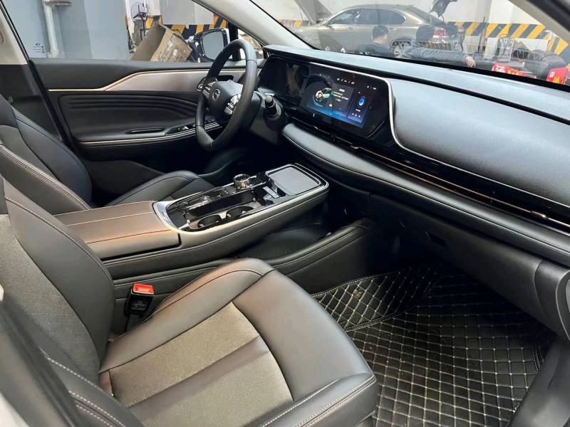 成都23年传祺埃安S6