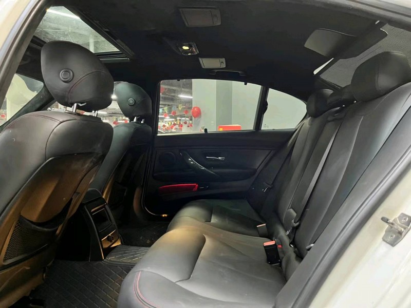 成都12年宝马3系8