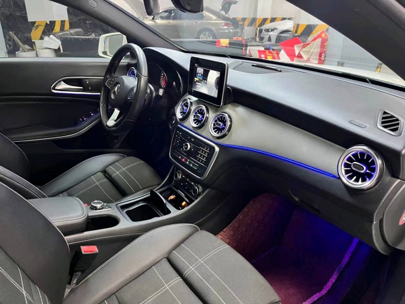 成都16年奔驰CLA5