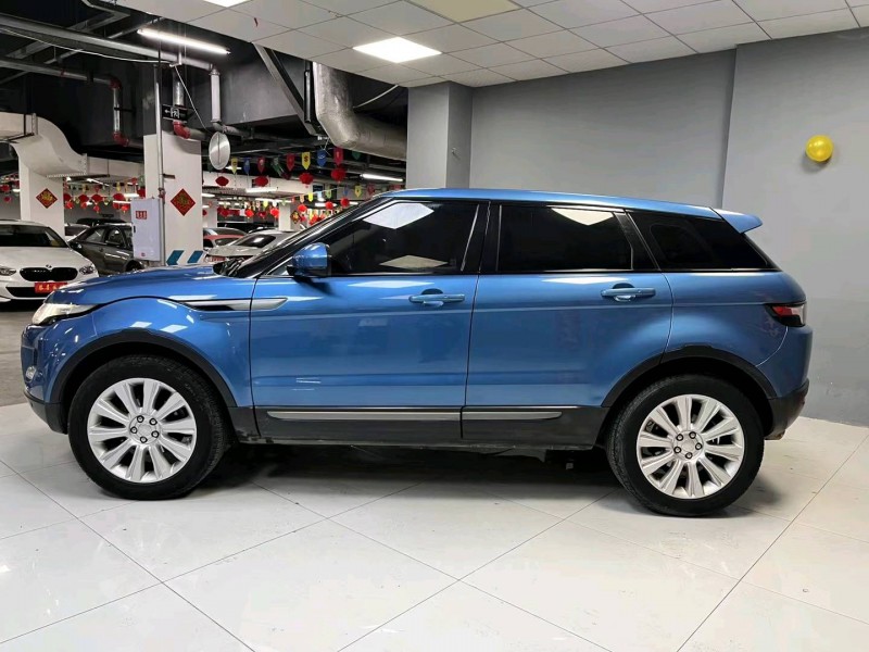 成都15年路虎极光2