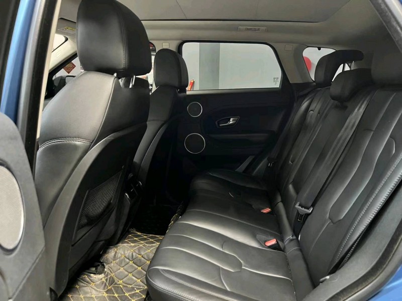 成都15年路虎极光8