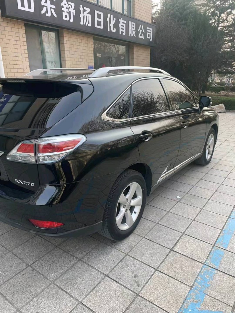东营13年雷克萨斯RX5