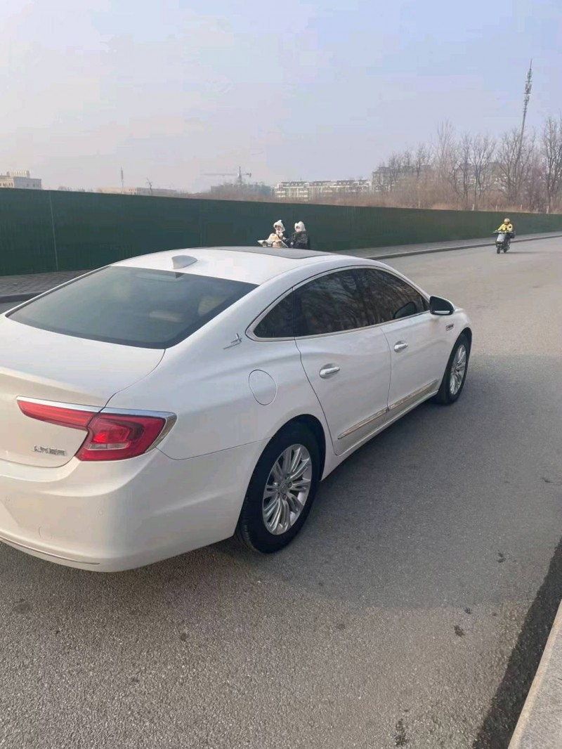 枣庄16年别克君越6