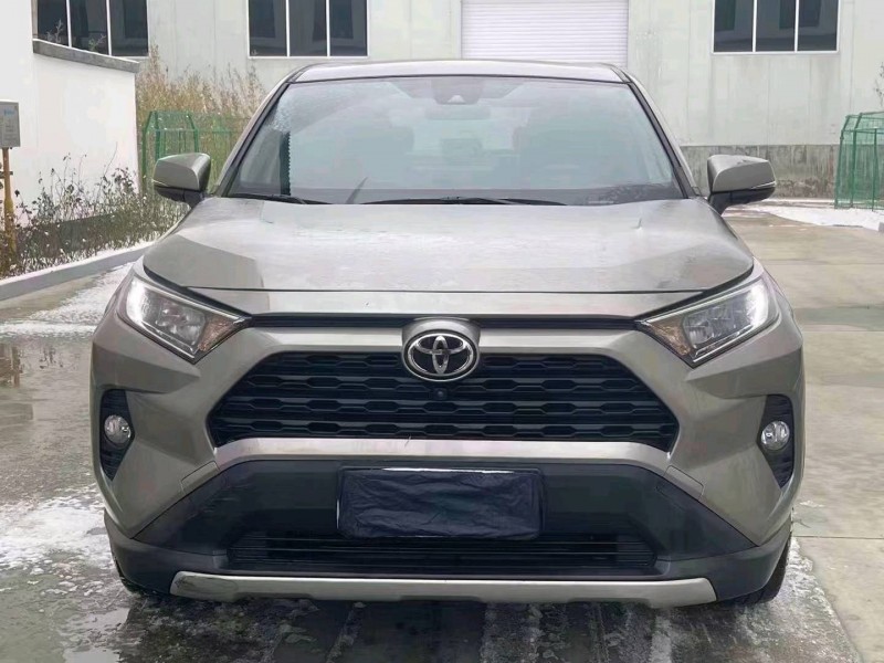 邯郸21年丰田RAV4荣放1