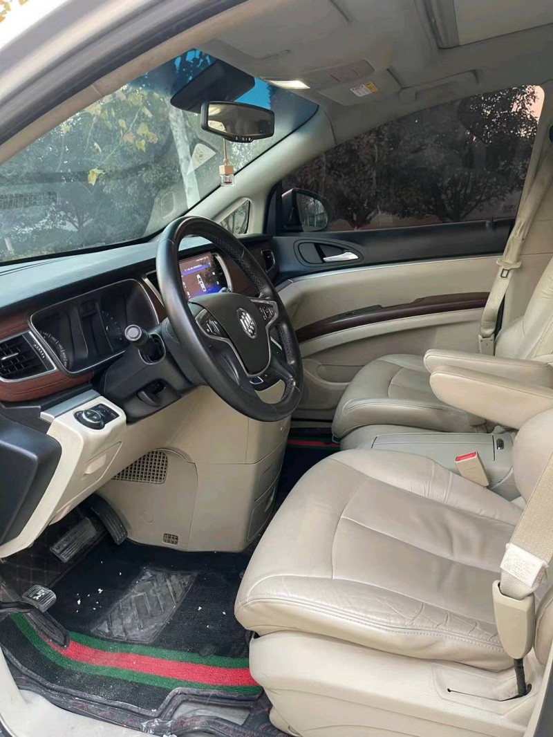 徐州16年别克GL86