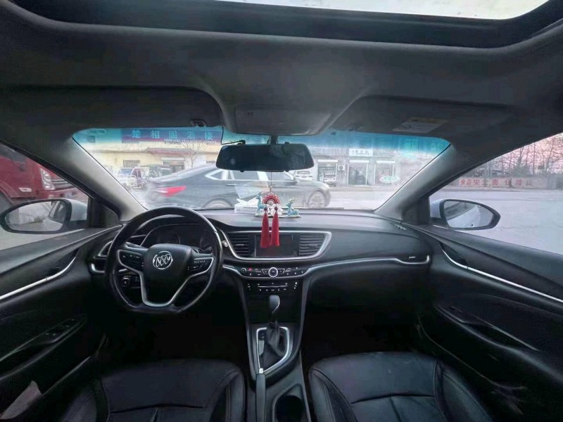 东营19年别克英朗7