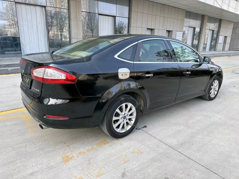 枣庄13年福特蒙迪欧-致胜8