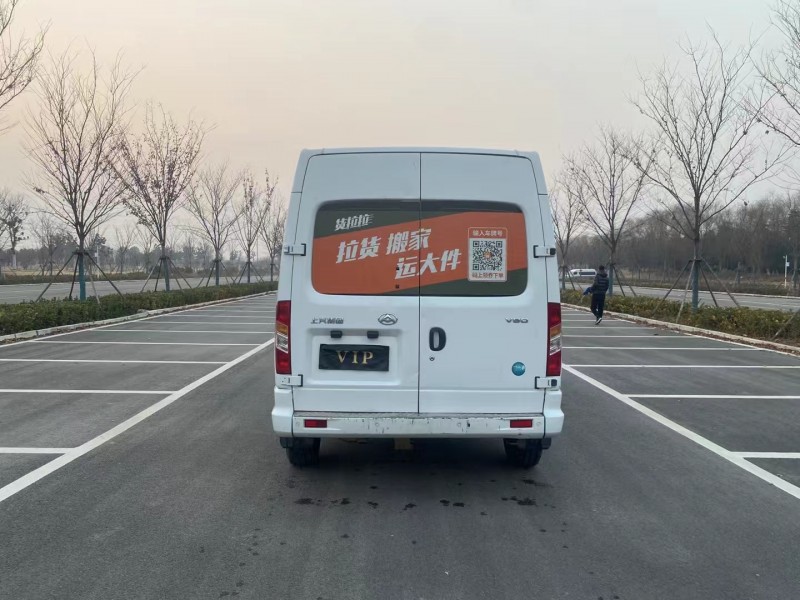 徐州22年大通V809