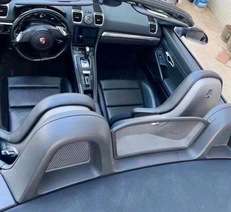 广州17年保时捷Boxster4