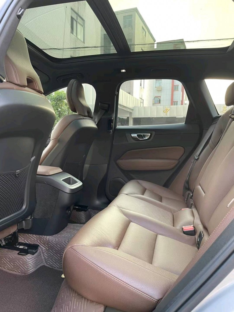 中山22年沃尔沃XC606