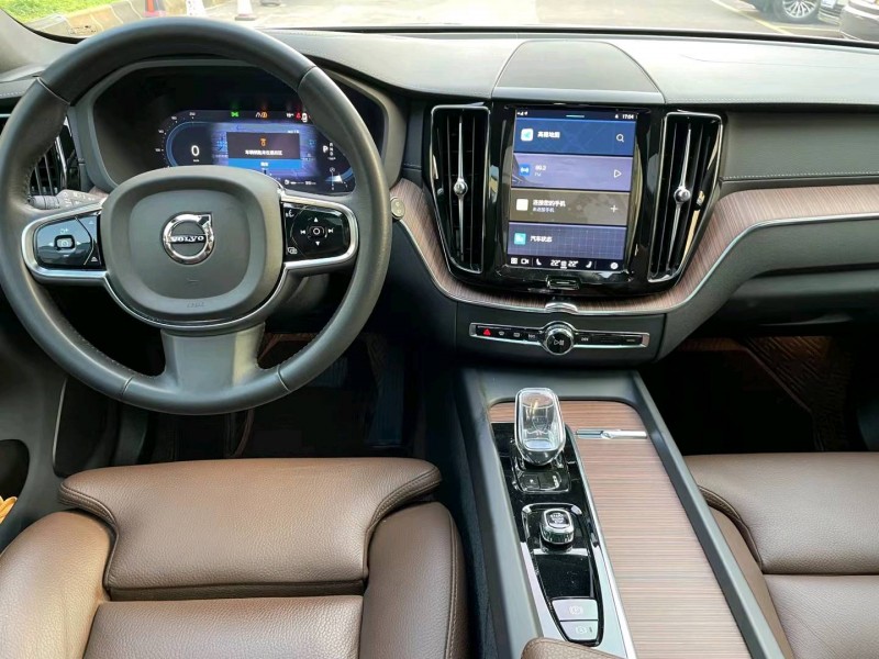 中山22年沃尔沃XC607