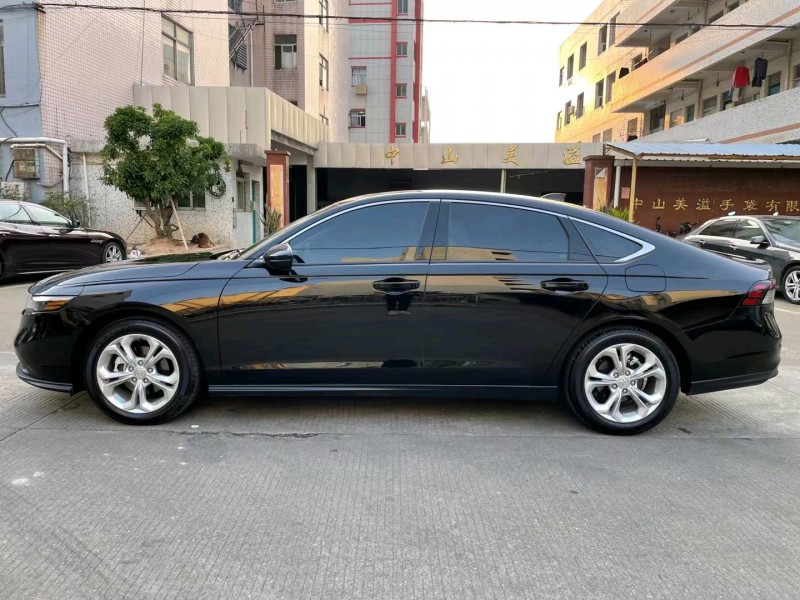 中山23年本田雅阁3