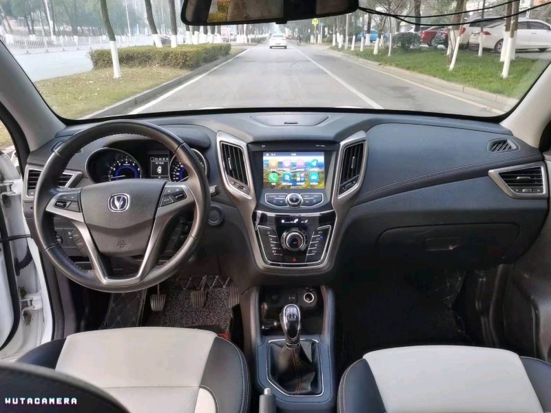 邯郸18年长安汽车CS352