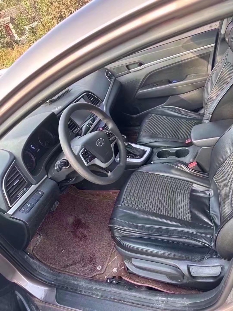 徐州16年现代领动5