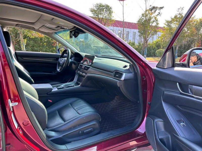 盐城18年本田雅阁6