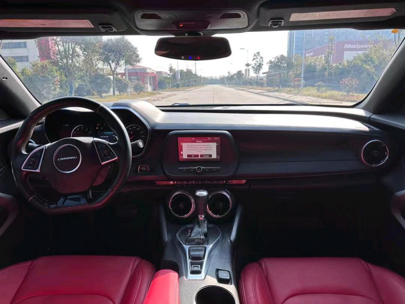 盐城17年雪佛兰科迈罗4