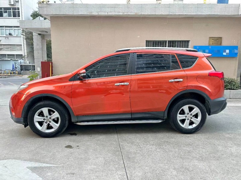 广州14年丰田RAV4荣放3