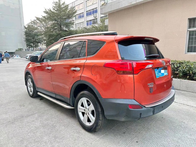 广州14年丰田RAV4荣放8