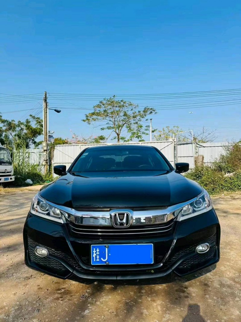 广州16年本田雅阁1