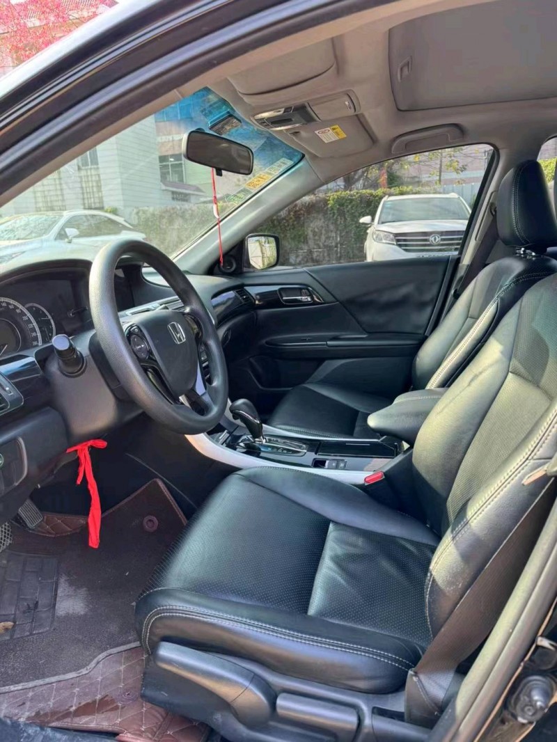 广州16年本田雅阁4