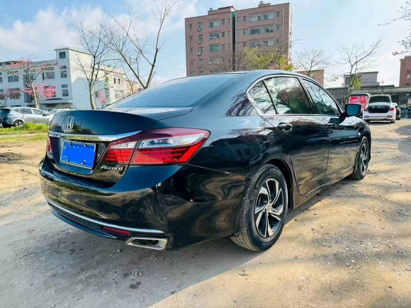 广州16年本田雅阁7