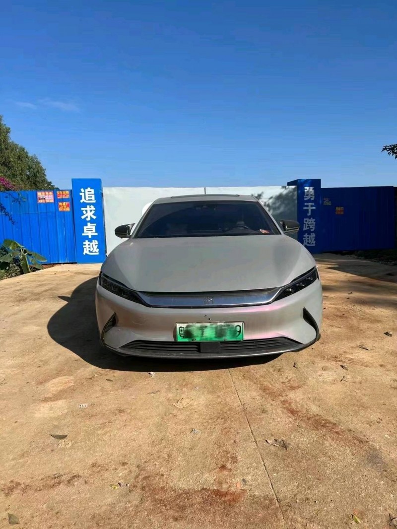 汕头23年比亚迪汉1