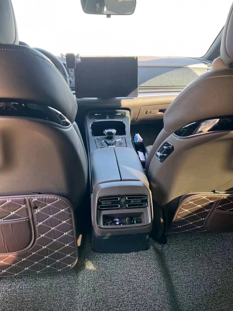 汕头23年比亚迪汉4