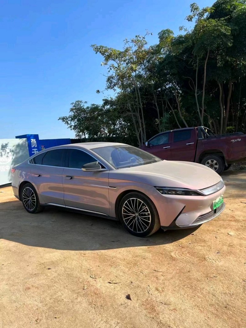 汕头23年比亚迪汉9