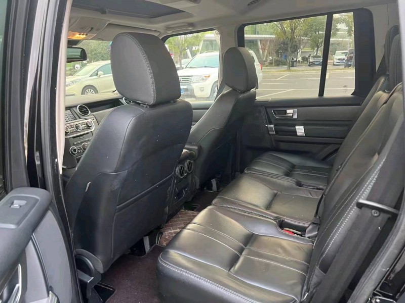 重庆16年路虎发现5