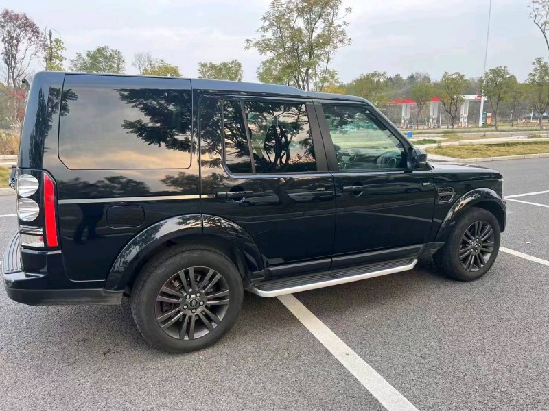 重庆16年路虎发现6