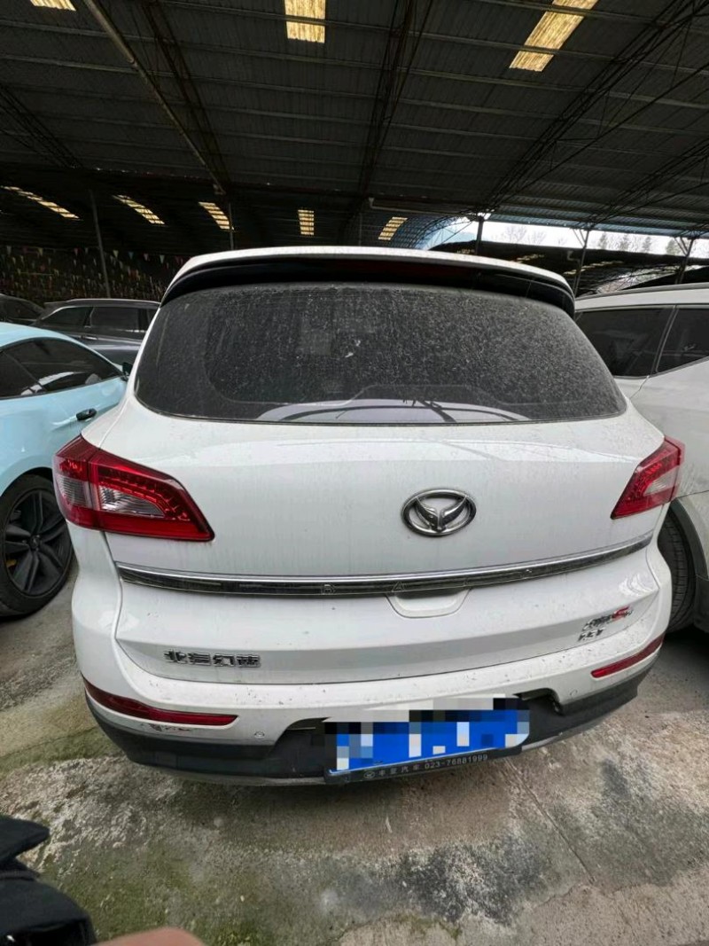 重庆17年北汽威旺M607