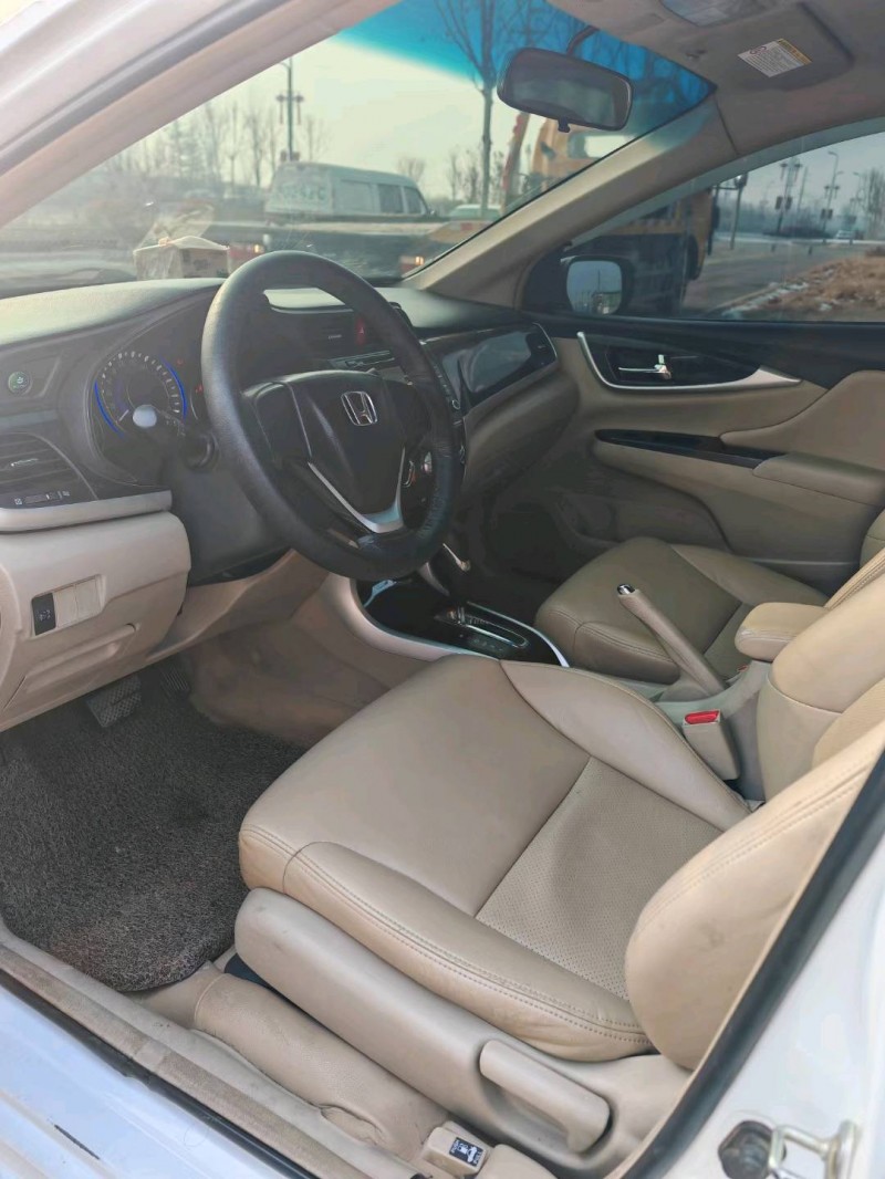 聊城14年本田凌派4