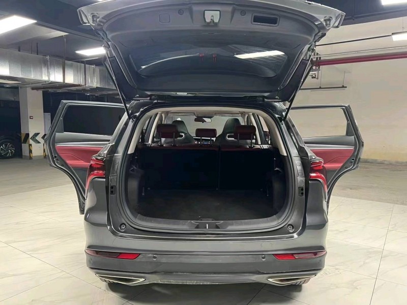 成都22年长安汽车CS757