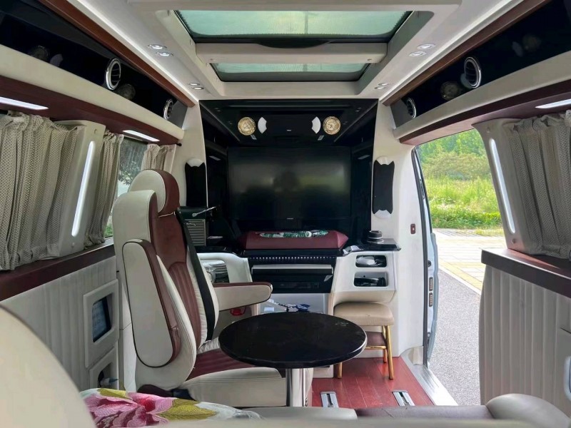 廊坊15年奔驰威霆4