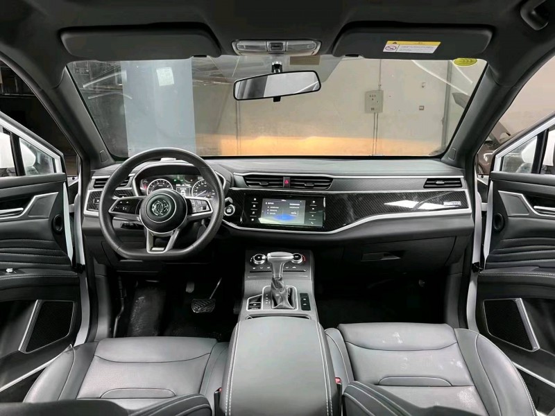 成都23年东风风光6