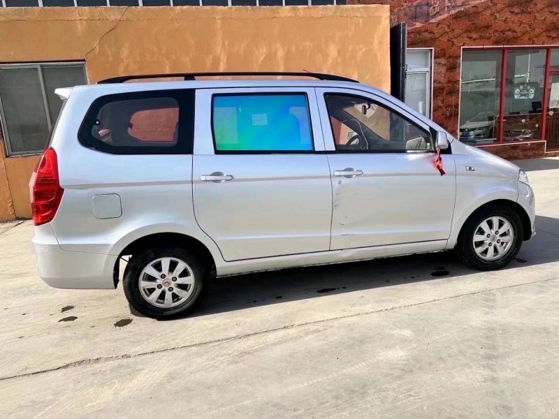 青島14年五菱汽車宏光3