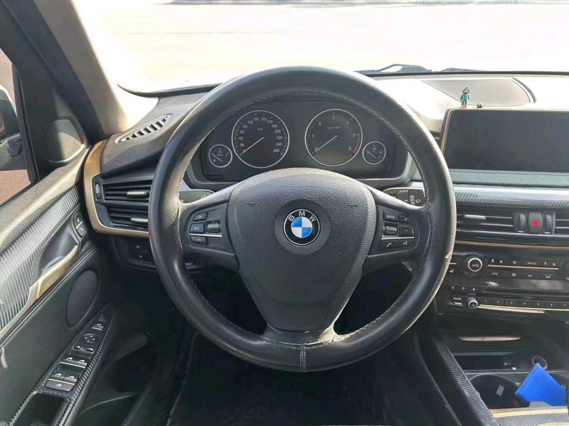 东营15年宝马X55