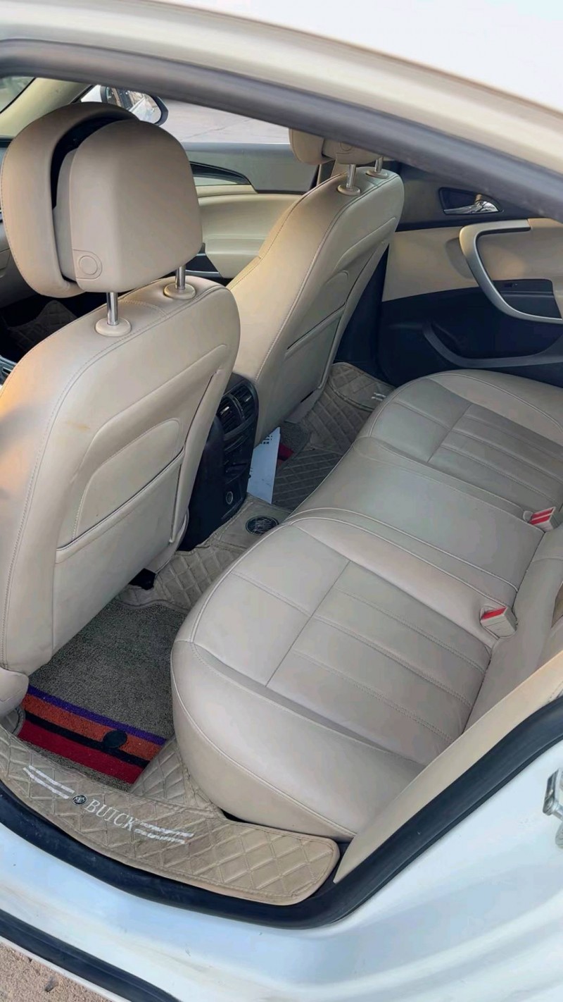 苏州14年别克君威8