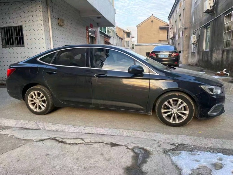 常州18年别克威朗2