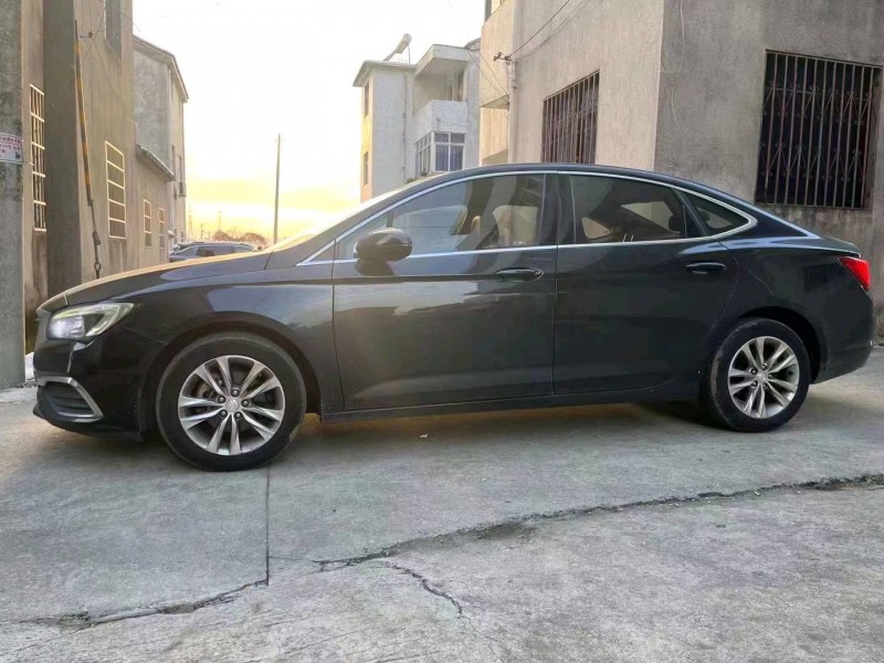 常州18年别克威朗3