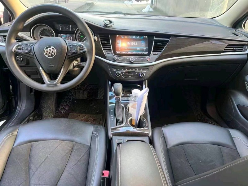 常州18年别克威朗4