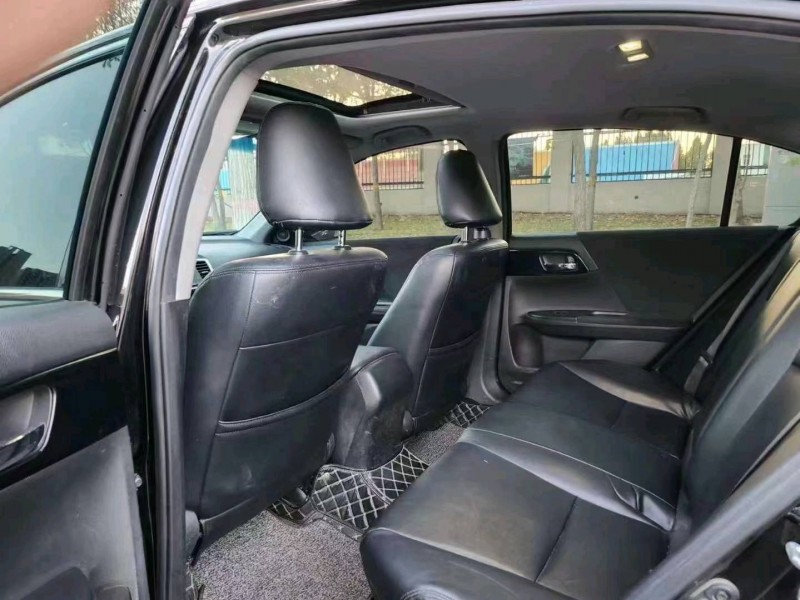 邯郸18年本田雅阁5