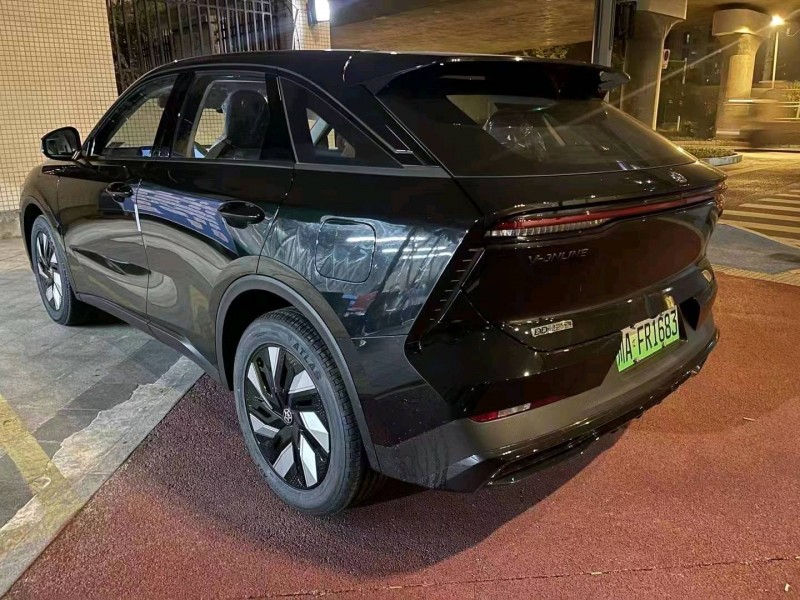 重慶23年啟辰大V6