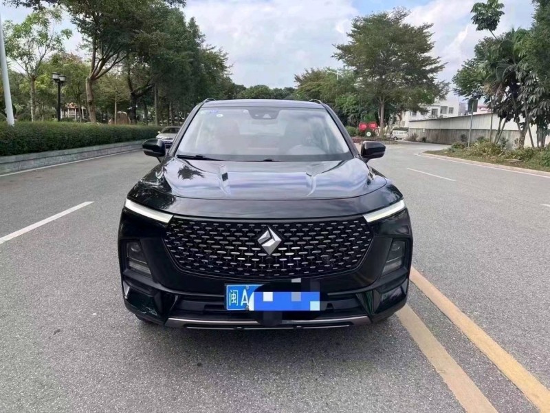 珠海19年寶駿RS51