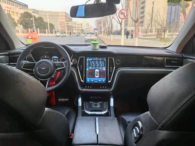 武汉19年众泰T7007