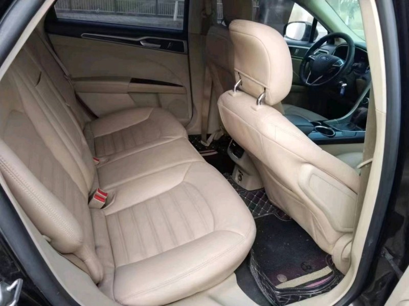 武汉16年福特蒙迪欧8