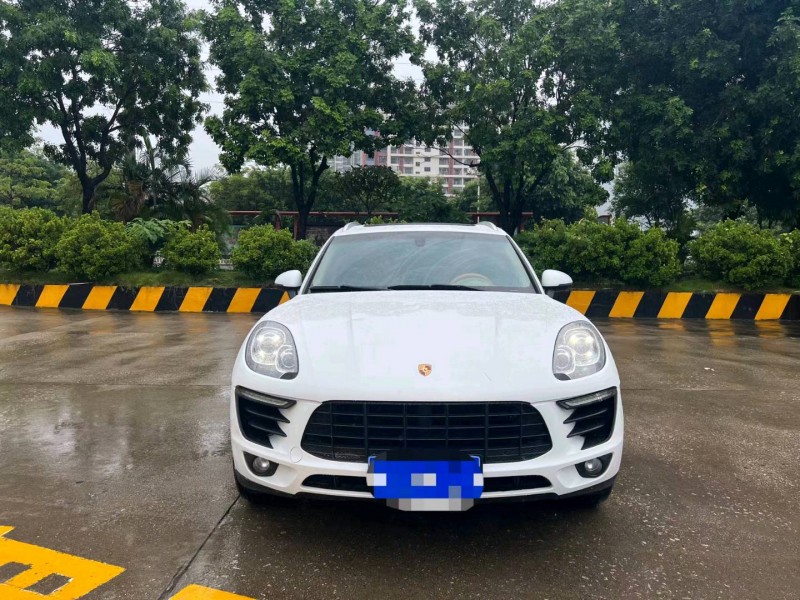 珠海14年保时捷Macan1