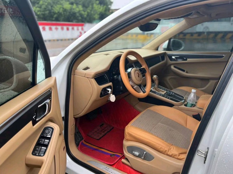 珠海14年保时捷Macan3