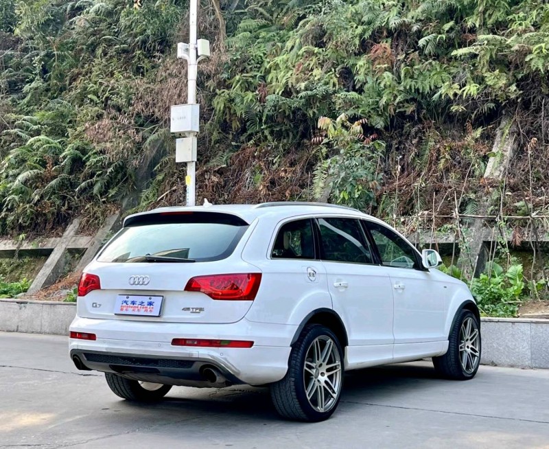 珠海12年奥迪Q74
